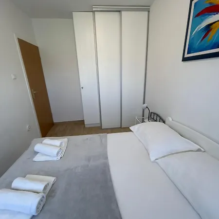 Purkovic Apartment *